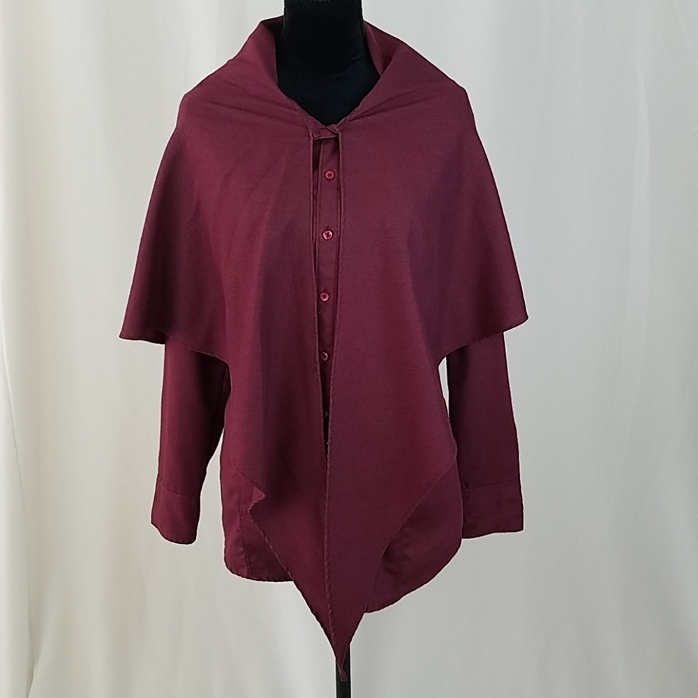 Lucy women M botton down shirt front overlay cap travel outdoor Athleisure
